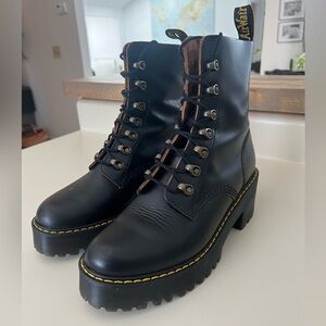 Women’s platform Dr. Martens